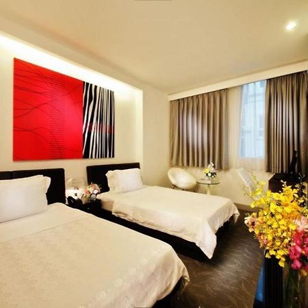 เดอะ ไวท์ โฮเต็ล 8A ทัยวันลุง Hotel โฮจิมินห์ซิตี้ ภายนอก รูปภาพ