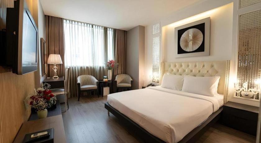 เดอะ ไวท์ โฮเต็ล 8A ทัยวันลุง Hotel โฮจิมินห์ซิตี้ ภายนอก รูปภาพ