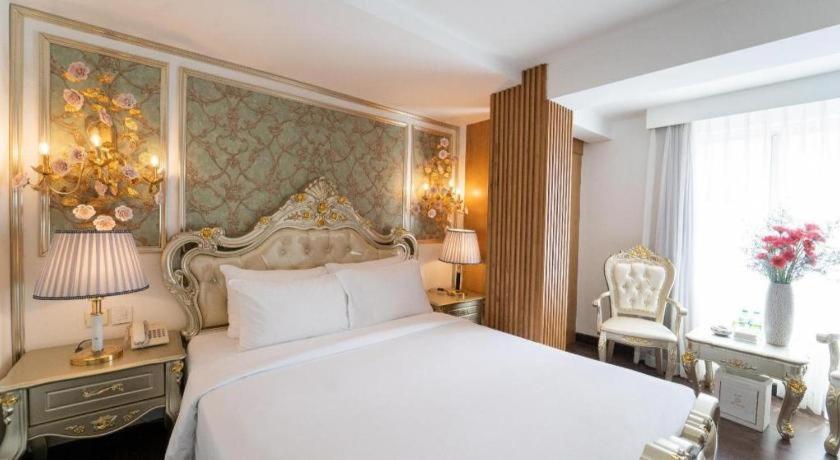 เดอะ ไวท์ โฮเต็ล 8A ทัยวันลุง Hotel โฮจิมินห์ซิตี้ ภายนอก รูปภาพ